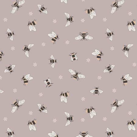 Bees on Warm Beige - Queen Bee - Lewis and Irene - A503-2